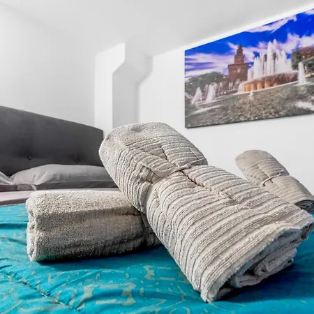 Porta Venezia-duomo Modern Loft Ac Wifi * Милан